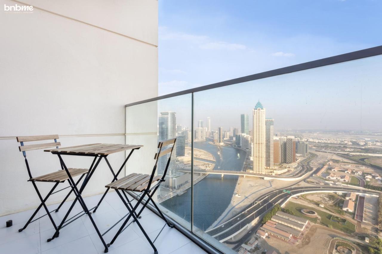 Bnbmehomes - Luxury 2B Apt - Al Habtoor - Amna Tower - 5044 Дубай Екстериор снимка